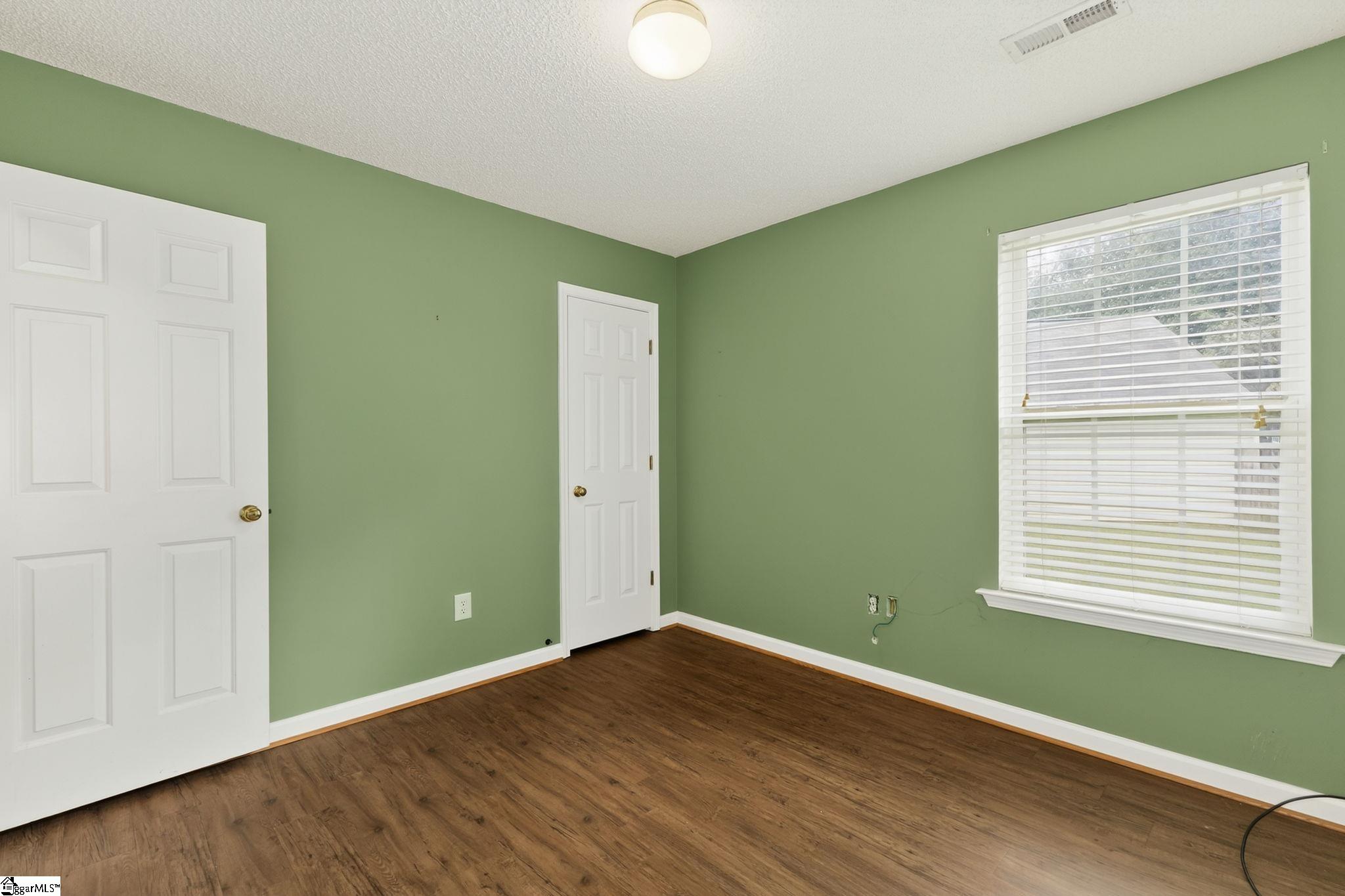 Greenville, South Carolina 29617, United States, 3 Bedrooms Bedrooms, ,2 BathroomsBathrooms,Residential,Contingent,194756