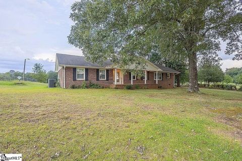 Photo of 1785 Keeler Mill Road, Travelers Rest, SC 29690 (MLS # 1588761)