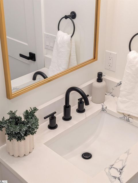 Tiny photo for 20 Gerru Court, Taylors, SC 29687 (MLS # 1576016)