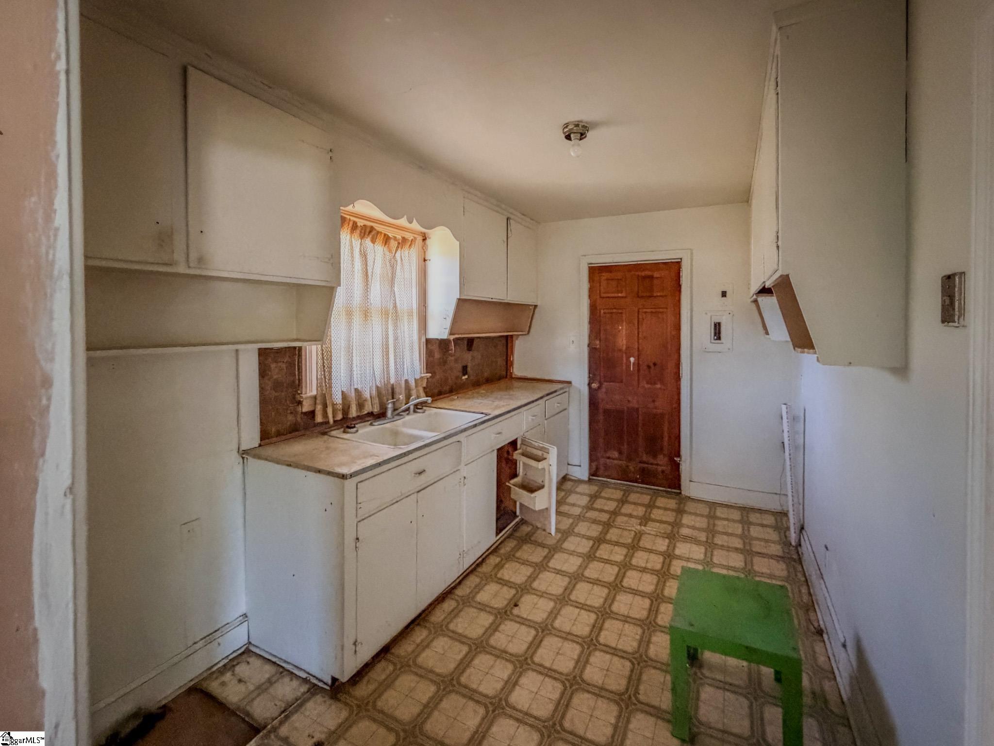 929 Mt Gallant Drive