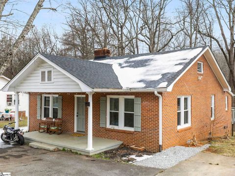 Photo of 27 Maxie Avenue, Greenville, SC 29611 (MLS # 1580742)