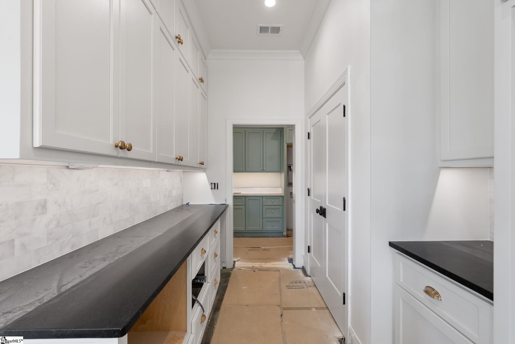 103 Somes Gate Drive