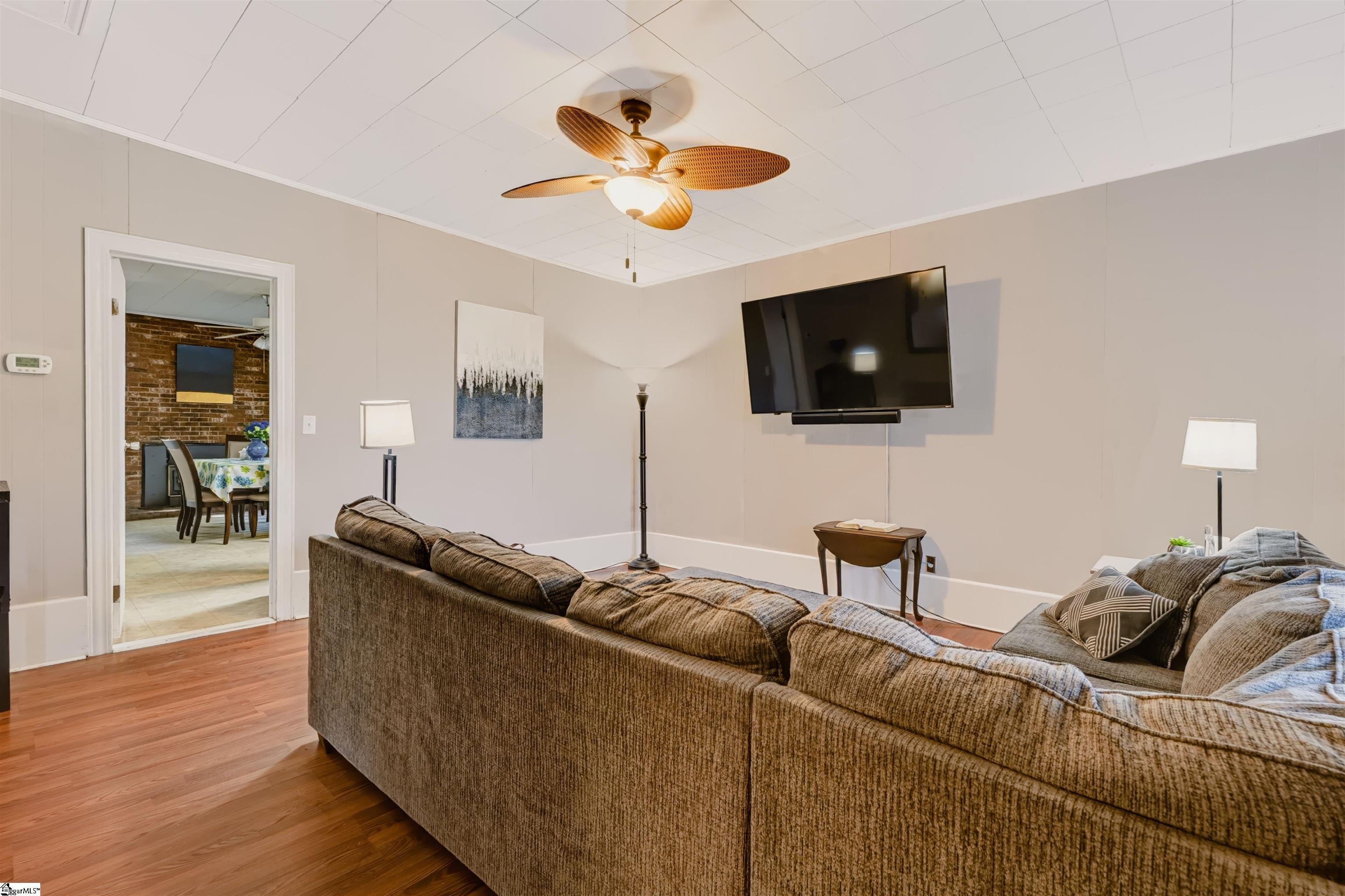 Real Estate Search 2 526 N River Road