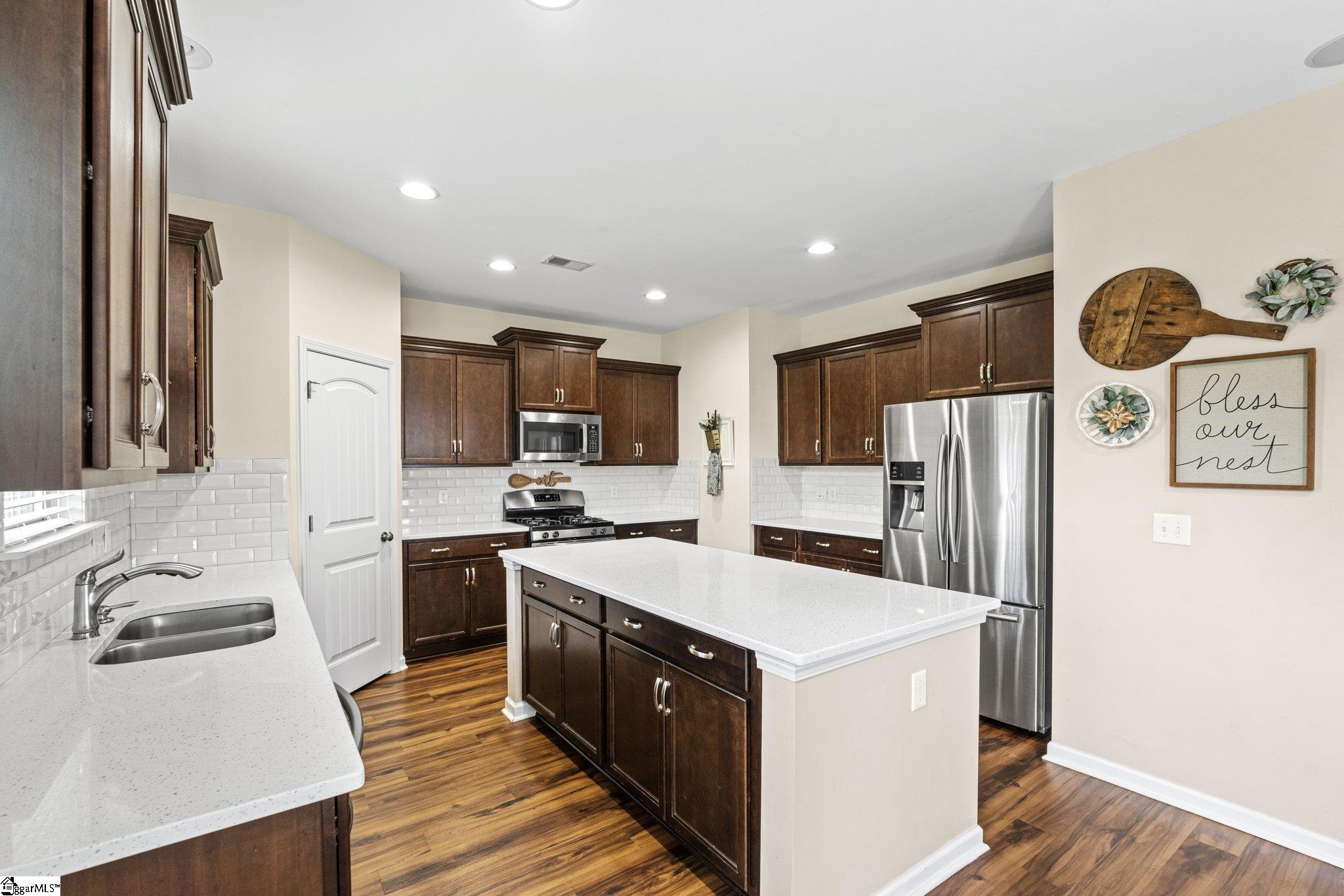 308 S Harvest Moon Way