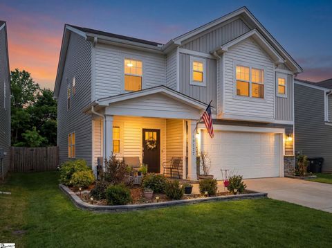 Photo of 1917 Landrow Lane, Boiling Springs, SC 29316 (MLS # 1581862)