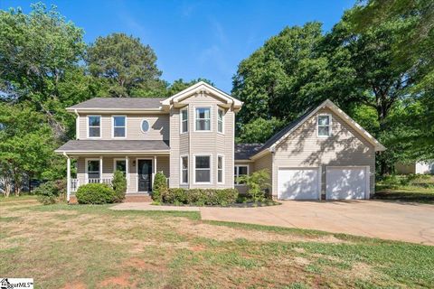 Photo of 114 Bracken Court, Liberty, SC 29657 (MLS # 1590737)