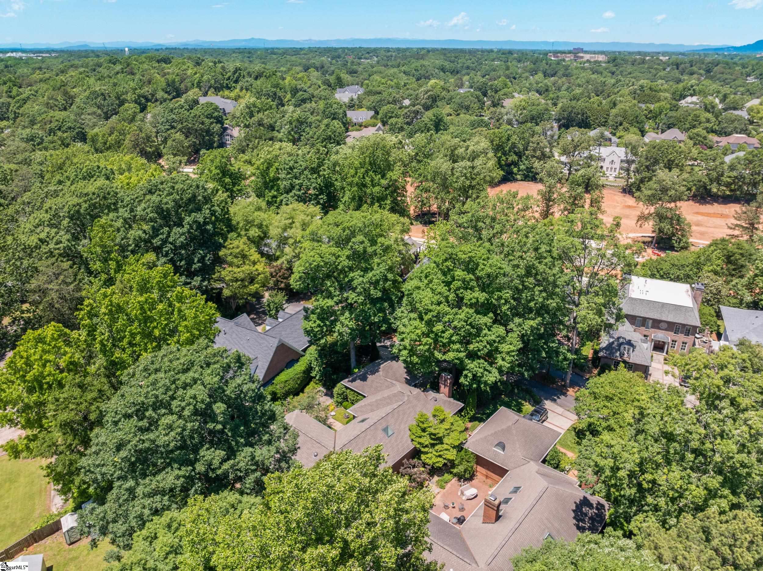 Greenville, South Carolina 29605, United States, 3 Bedrooms Bedrooms, ,3 BathroomsBathrooms,Residential,Contingent,139925