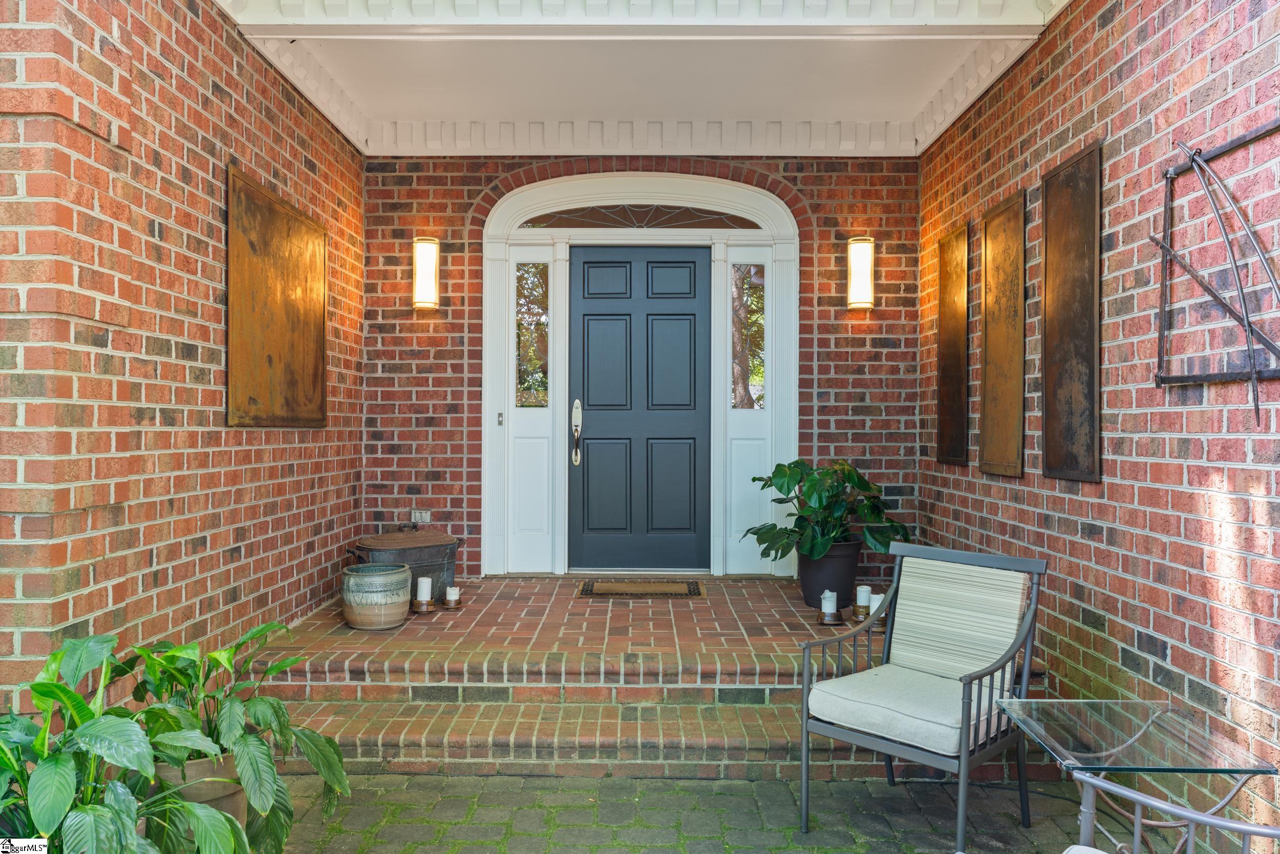 Greenville, South Carolina 29605, United States, 3 Bedrooms Bedrooms, ,3 BathroomsBathrooms,Residential,Contingent,139925