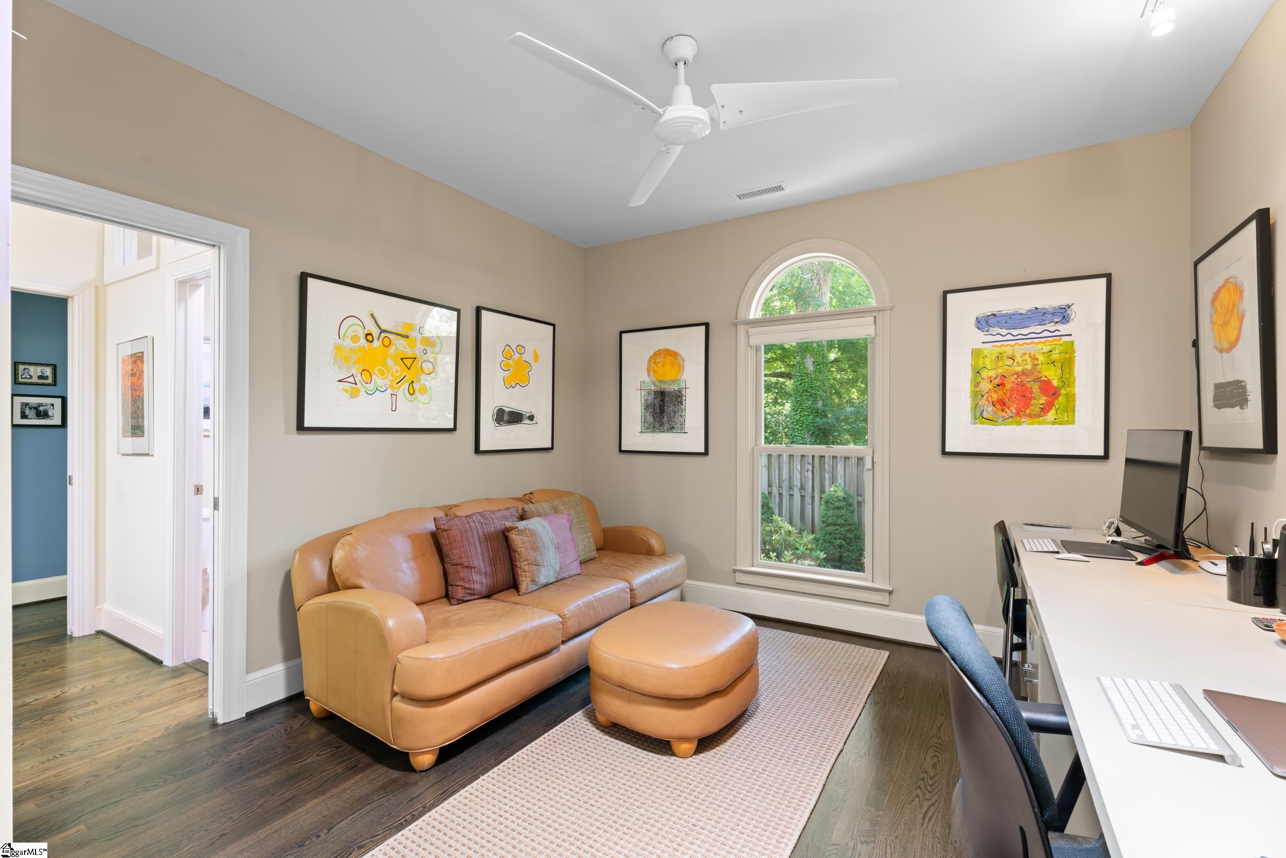 Greenville, South Carolina 29605, United States, 3 Bedrooms Bedrooms, ,3 BathroomsBathrooms,Residential,Contingent,139925