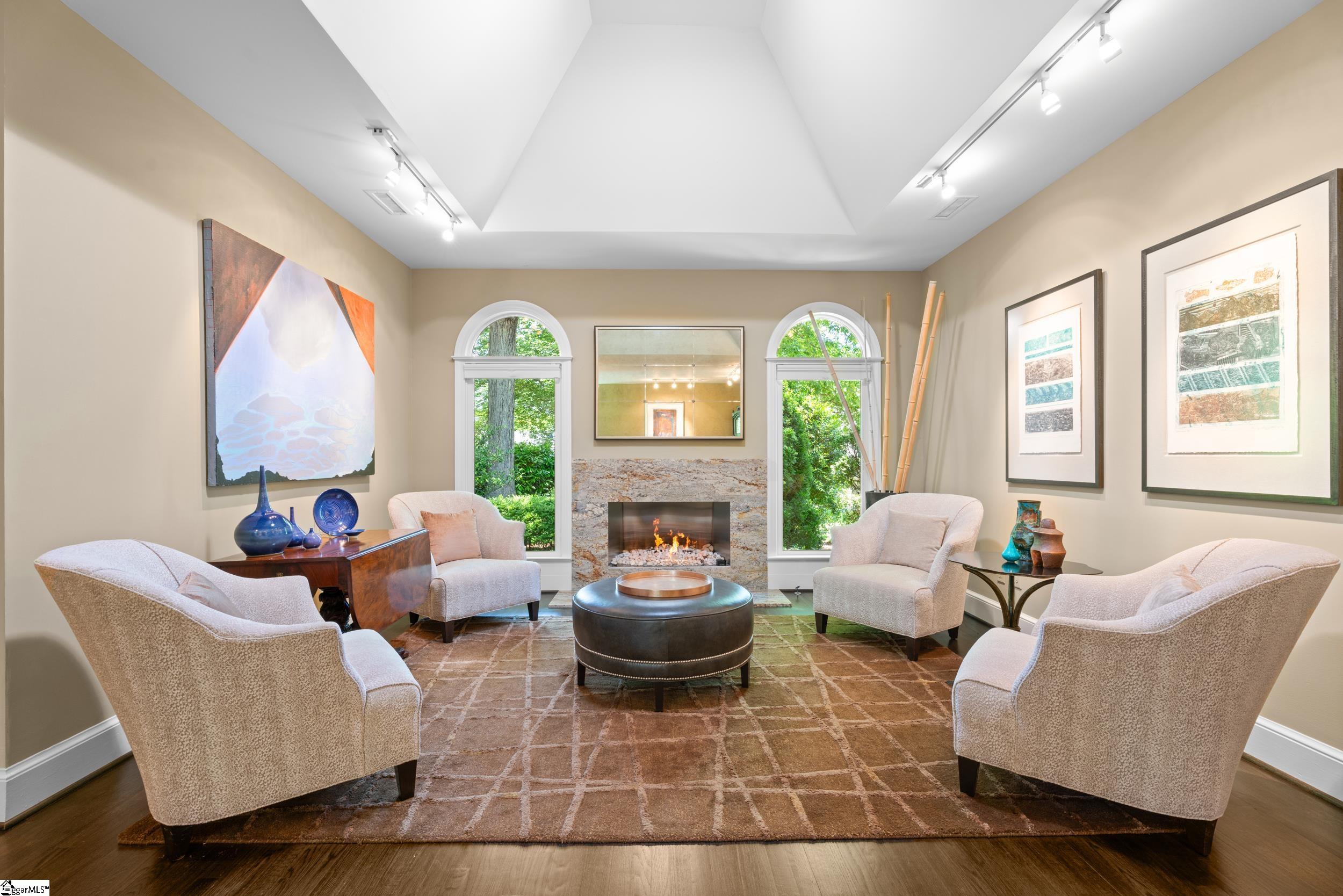 Greenville, South Carolina 29605, United States, 3 Bedrooms Bedrooms, ,3 BathroomsBathrooms,Residential,Contingent,139925