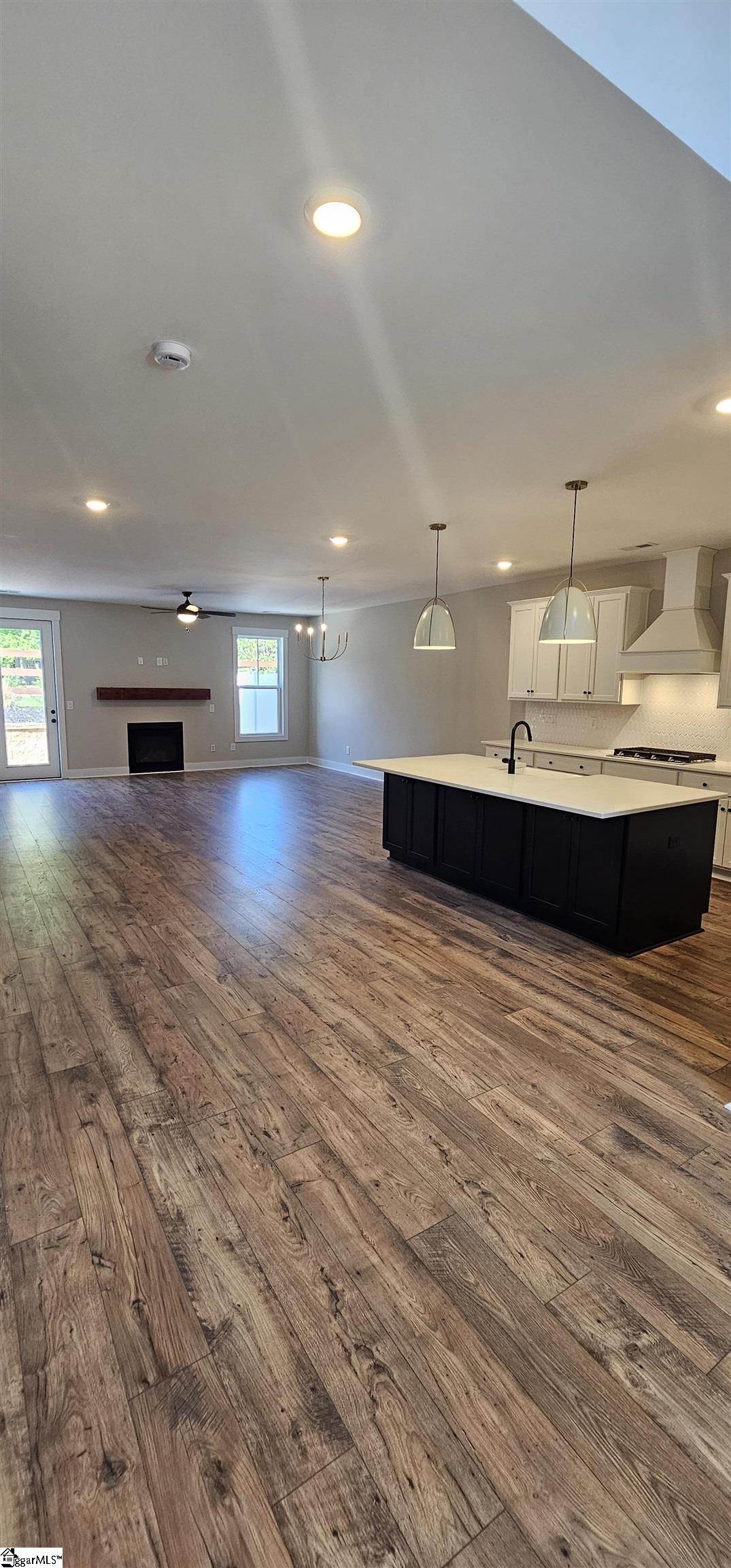 317 Breakwater Lane