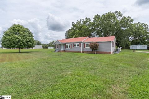 5924 187 Highway Anderson SC 29625