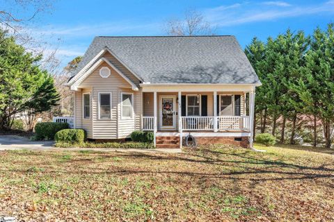 Photo of 102 Cone Drive, Liberty, SC 29657 (MLS # 1590497)