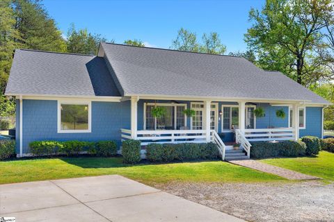 Photo of 104 Ponderosa Drive, Taylors, SC 29687 (MLS # 1587549)