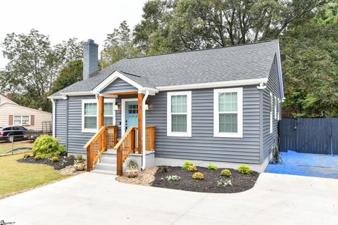 Photo of 408 S Florida Avenue, Greenville, SC 29611 (MLS # 1576422)