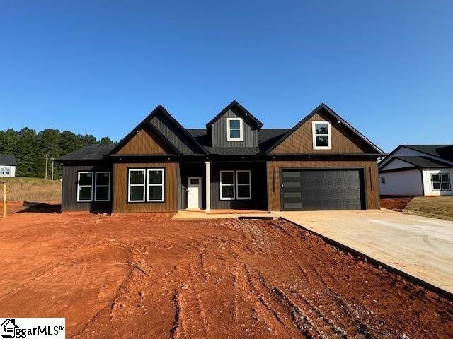 2925 Old Greenville Highway