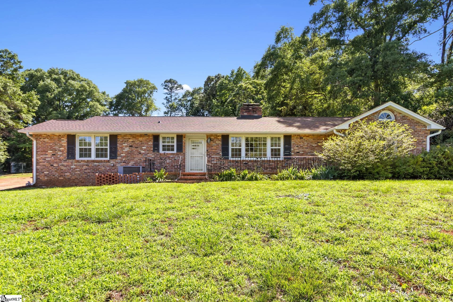 2821 Poinsett Highway
