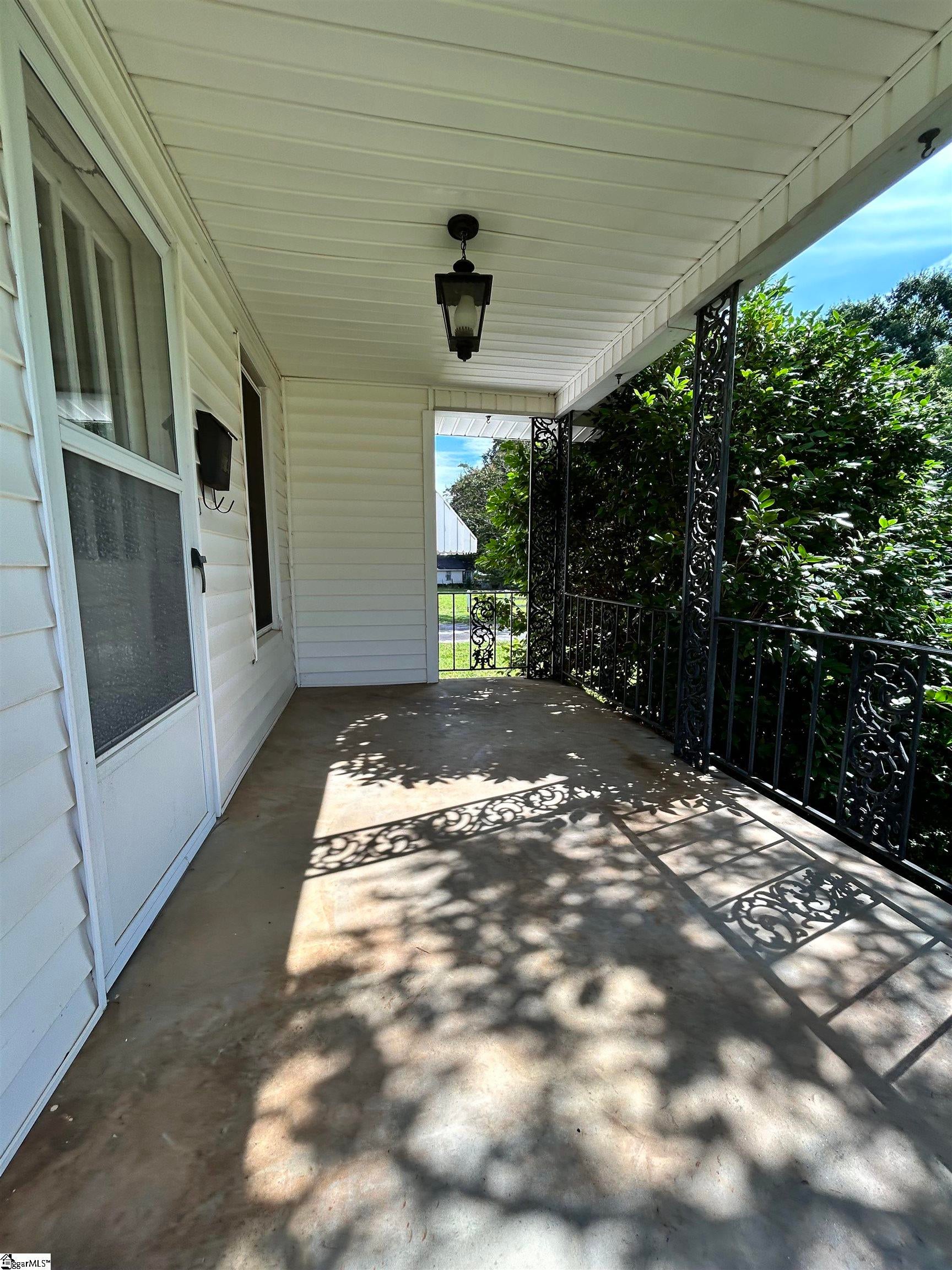 204 Edwards Road