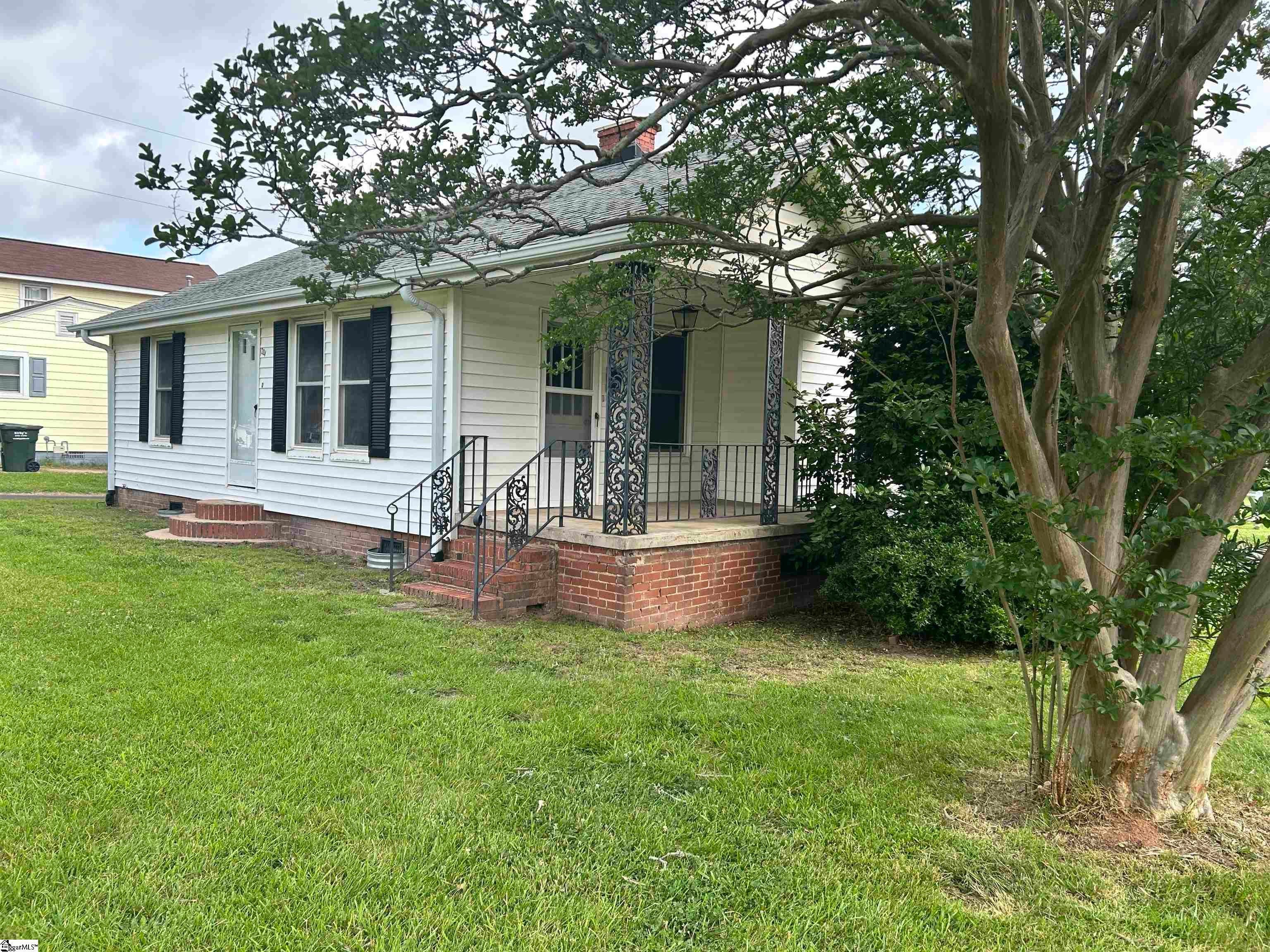 204 Edwards Road