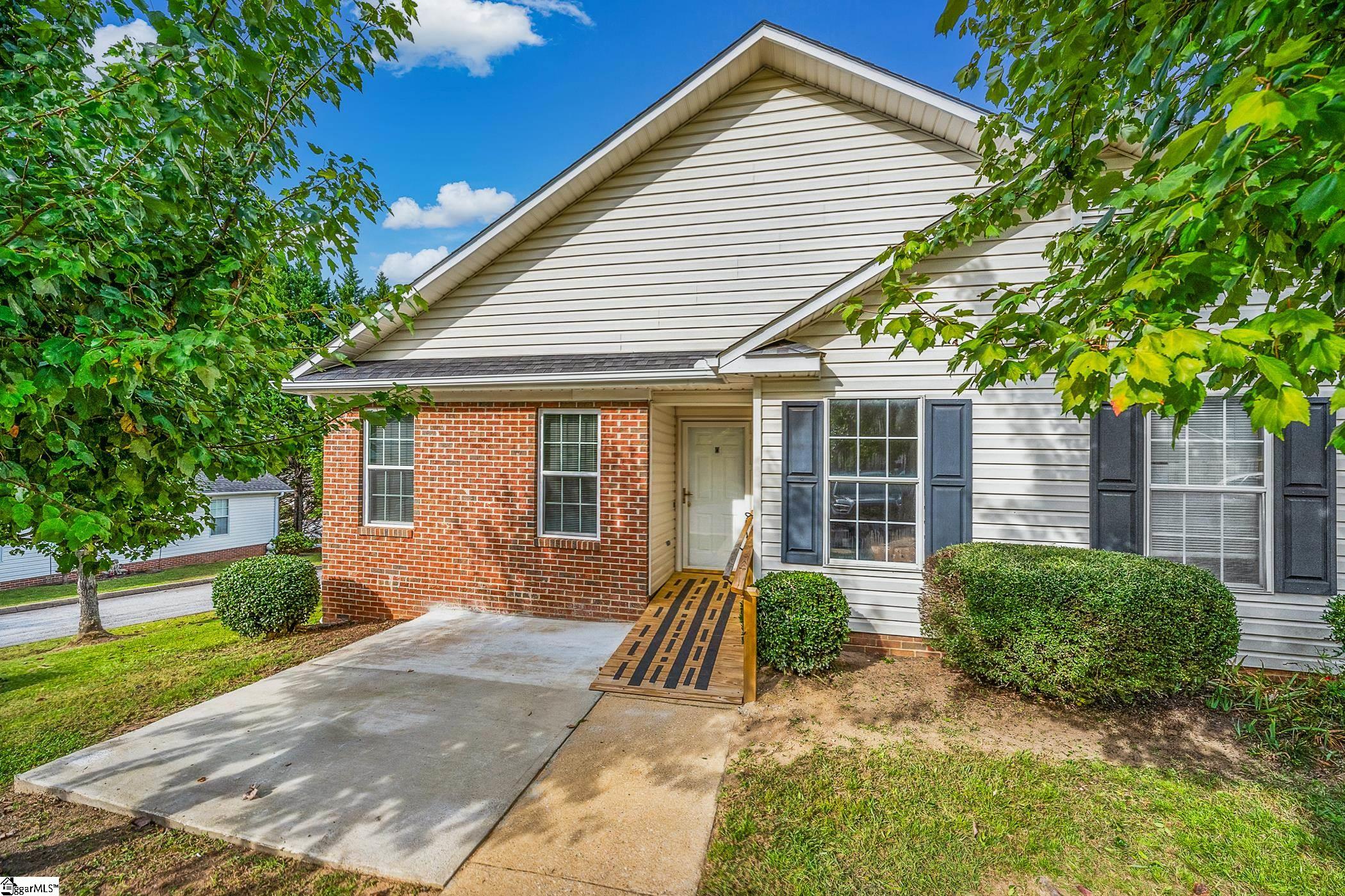 Real Estate Search 1 553 Memorail Drive Extension Unit M