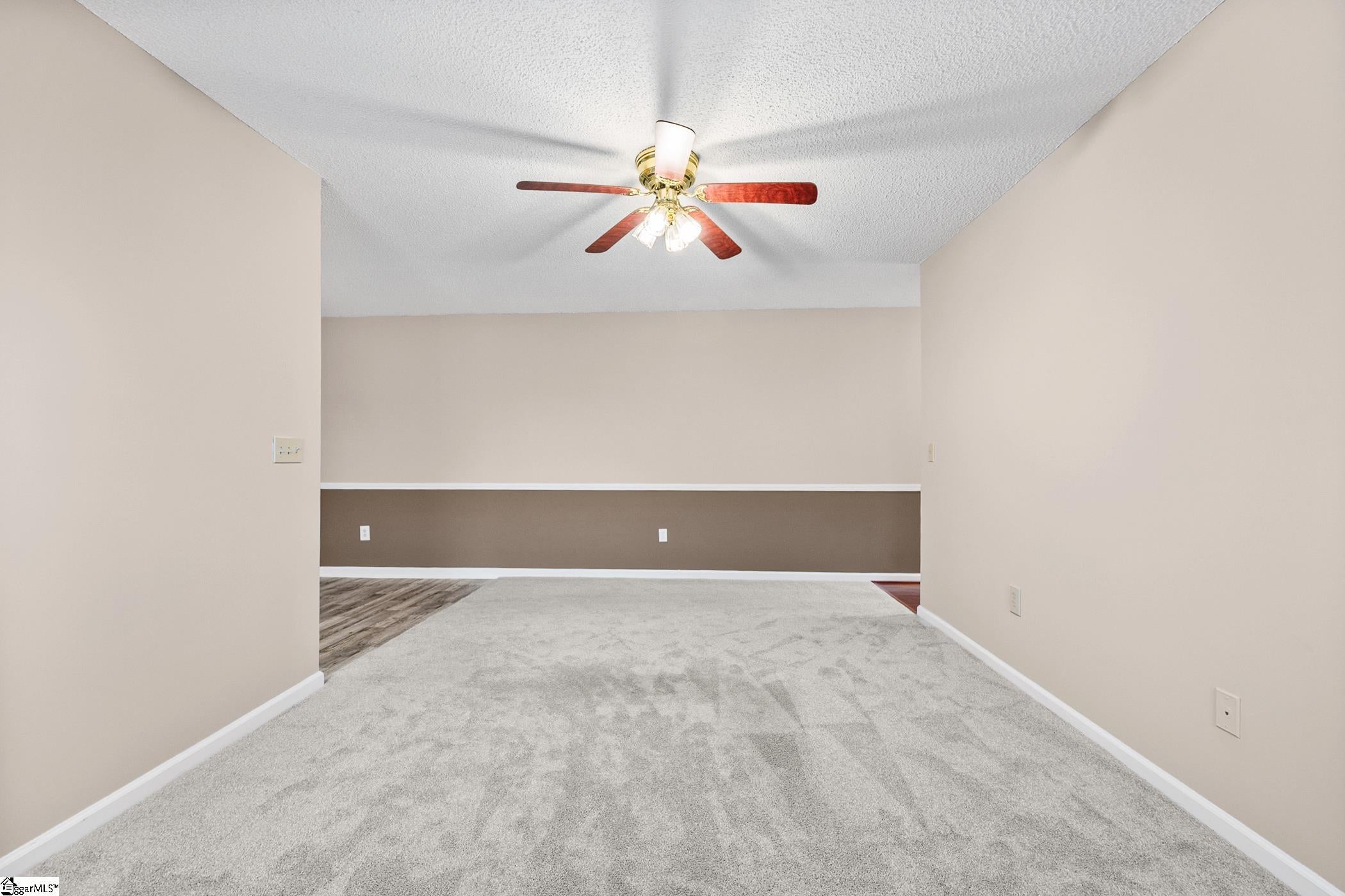 Real Estate Search 3 553 Memorail Drive Extension Unit M