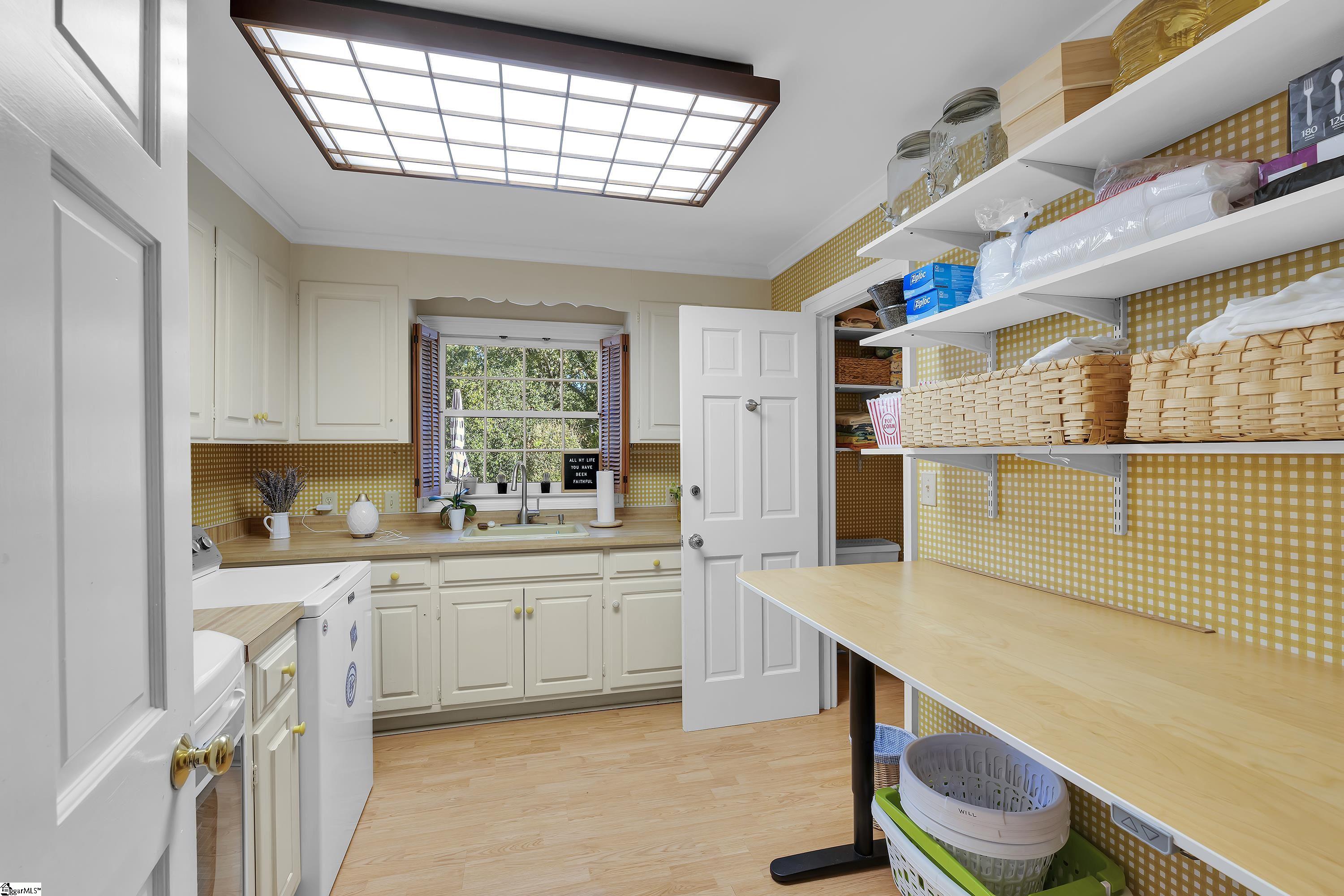 Greenville, South Carolina 29615, United States, 5 Bedrooms Bedrooms, ,5 BathroomsBathrooms,Residential,Active,232374