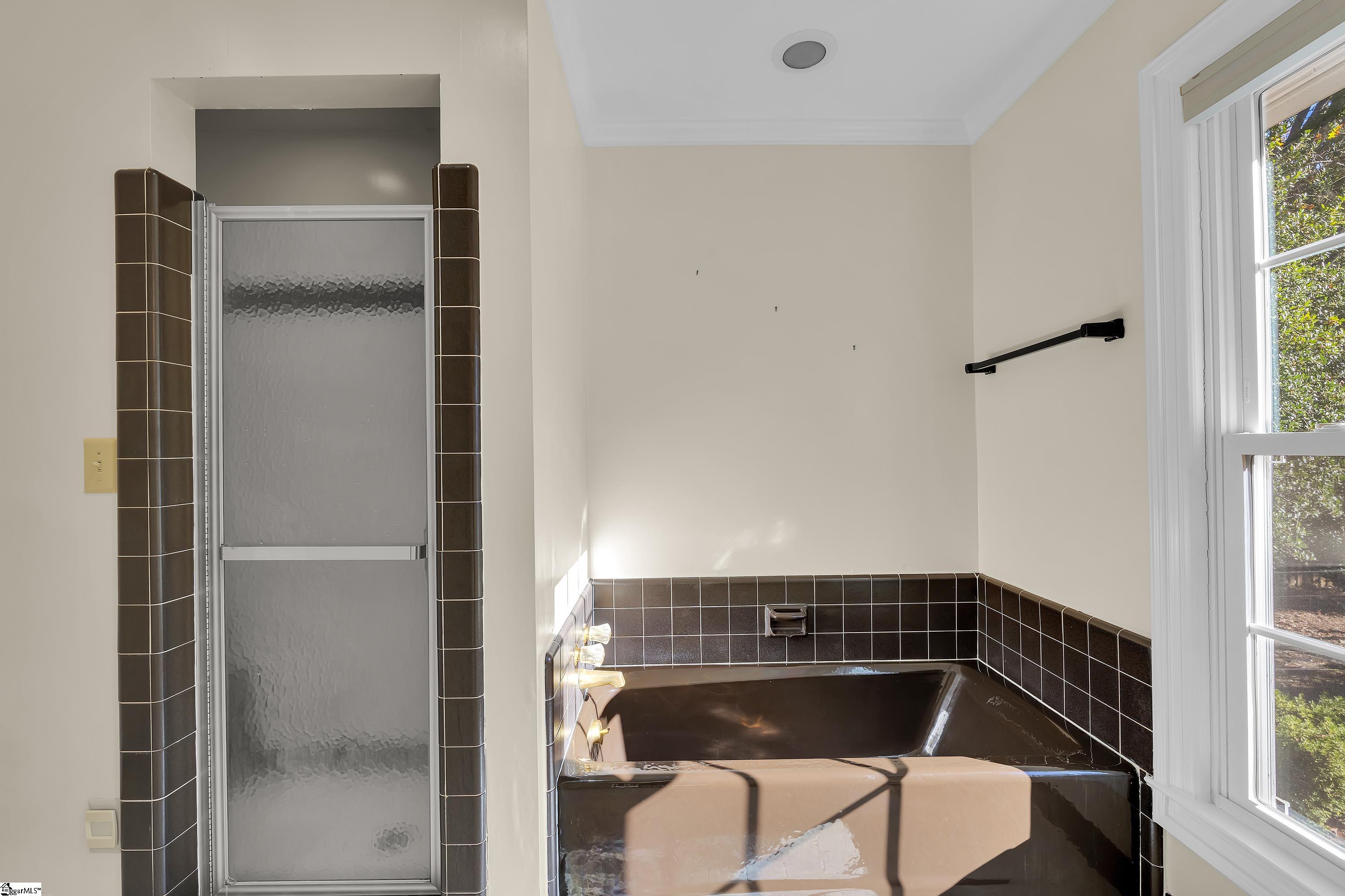 Greenville, South Carolina 29615, United States, 5 Bedrooms Bedrooms, ,5 BathroomsBathrooms,Residential,Active,232374