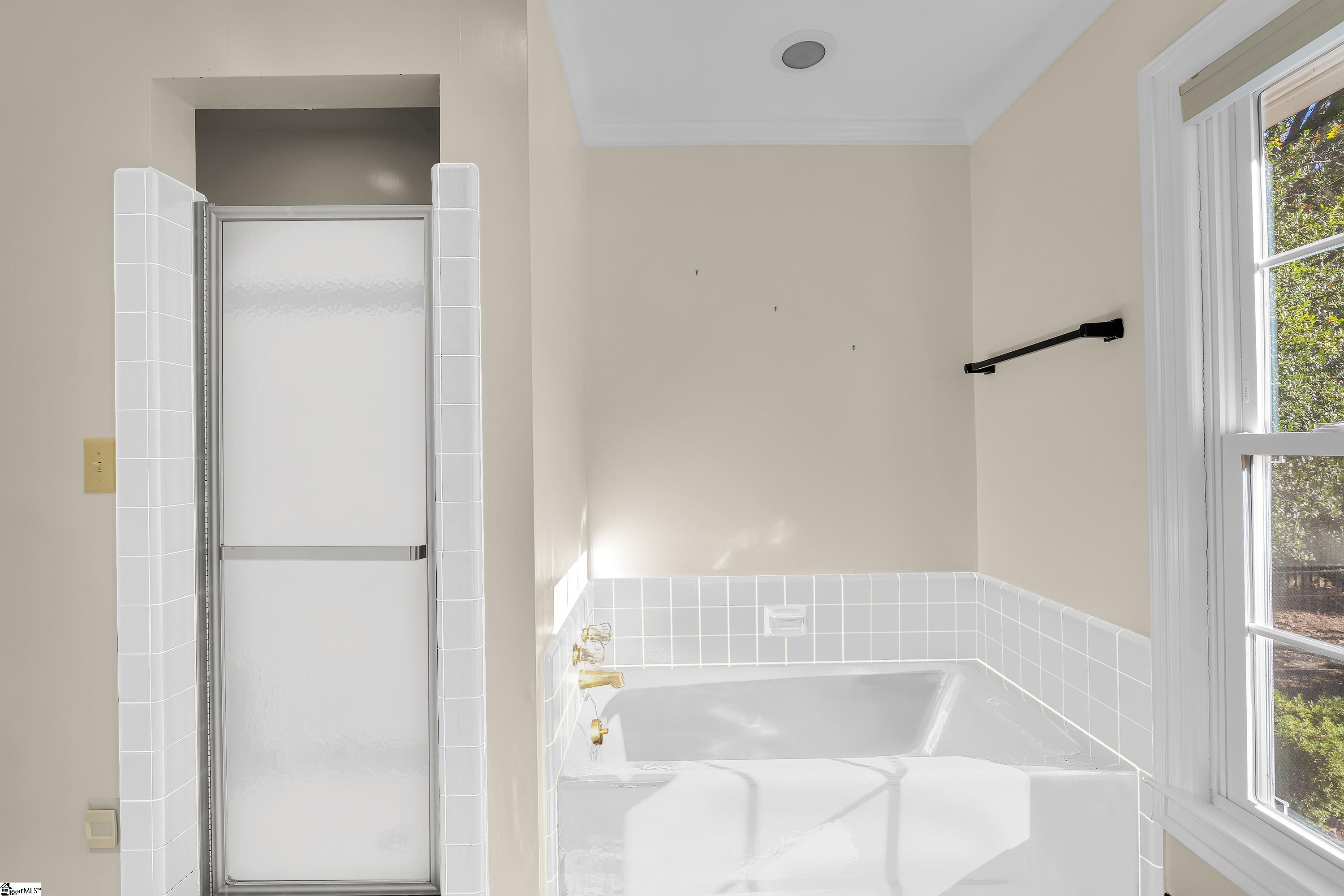 Greenville, South Carolina 29615, United States, 5 Bedrooms Bedrooms, ,5 BathroomsBathrooms,Residential,Active,232374