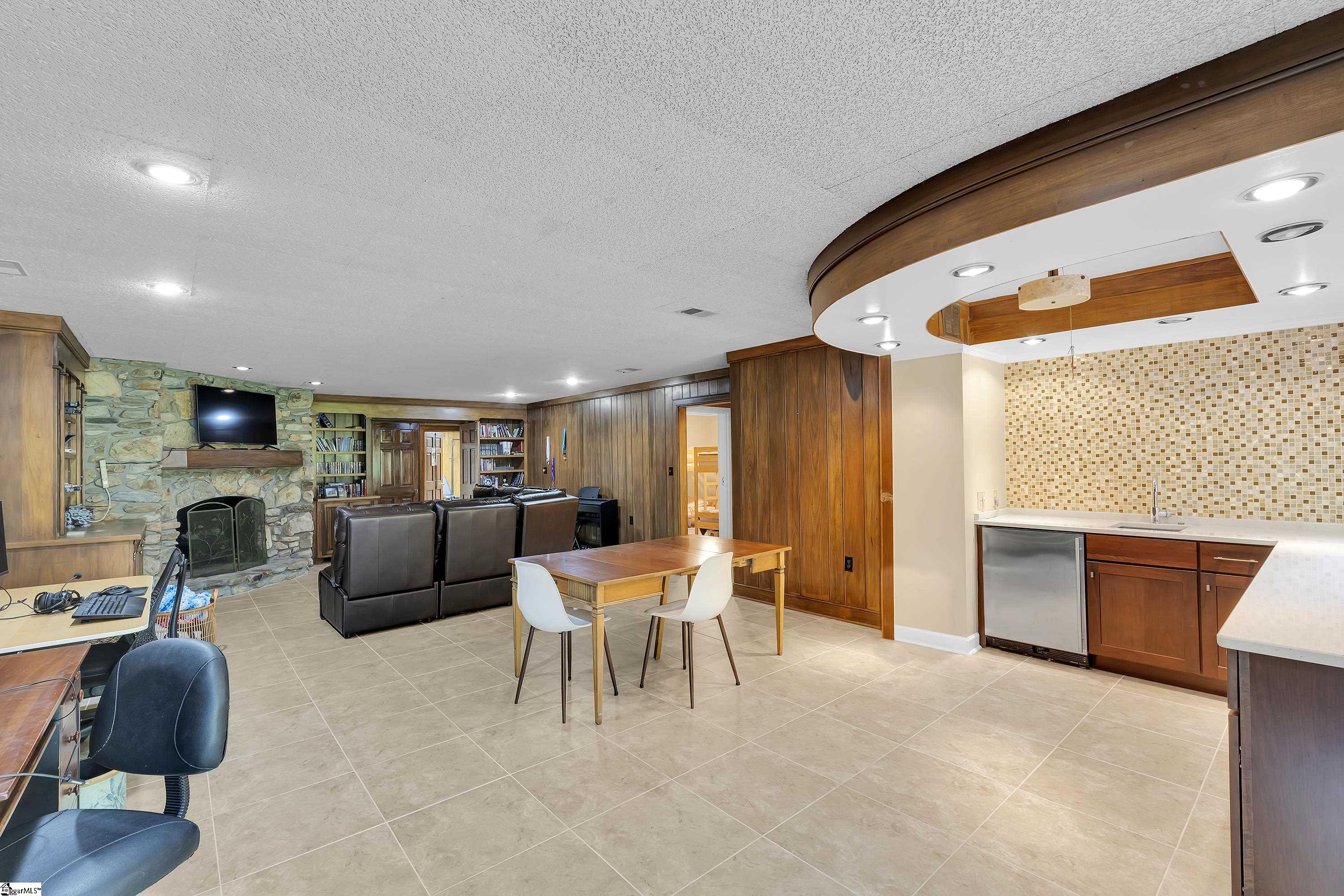 Greenville, South Carolina 29615, United States, 5 Bedrooms Bedrooms, ,5 BathroomsBathrooms,Residential,Active,232374