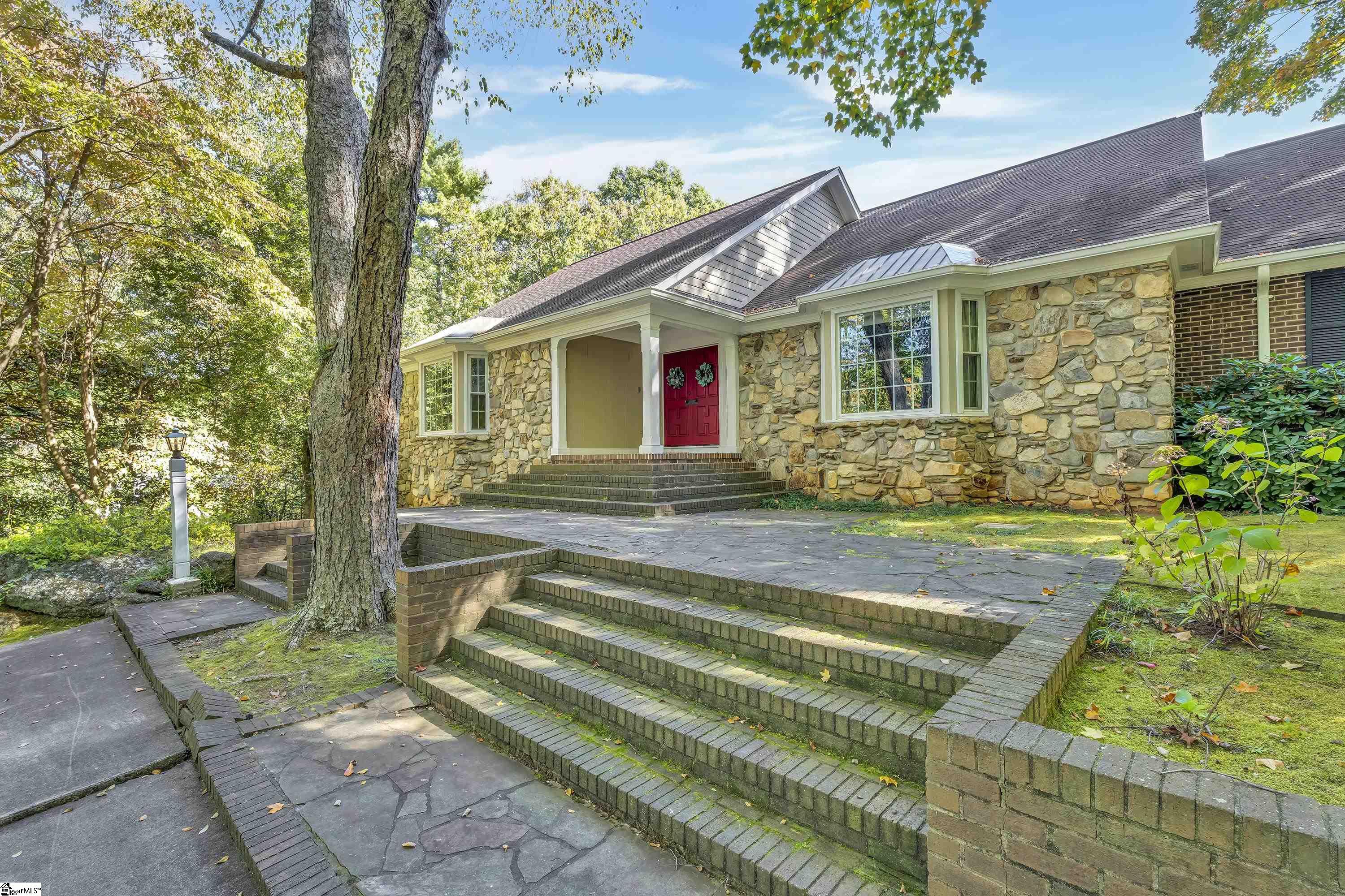 Greenville, South Carolina 29615, United States, 5 Bedrooms Bedrooms, ,5 BathroomsBathrooms,Residential,Active,232374