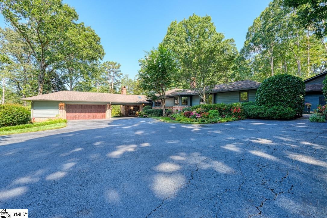 121 Montgomery Drive