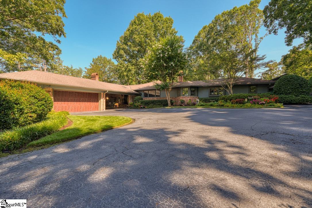 121 Montgomery Drive