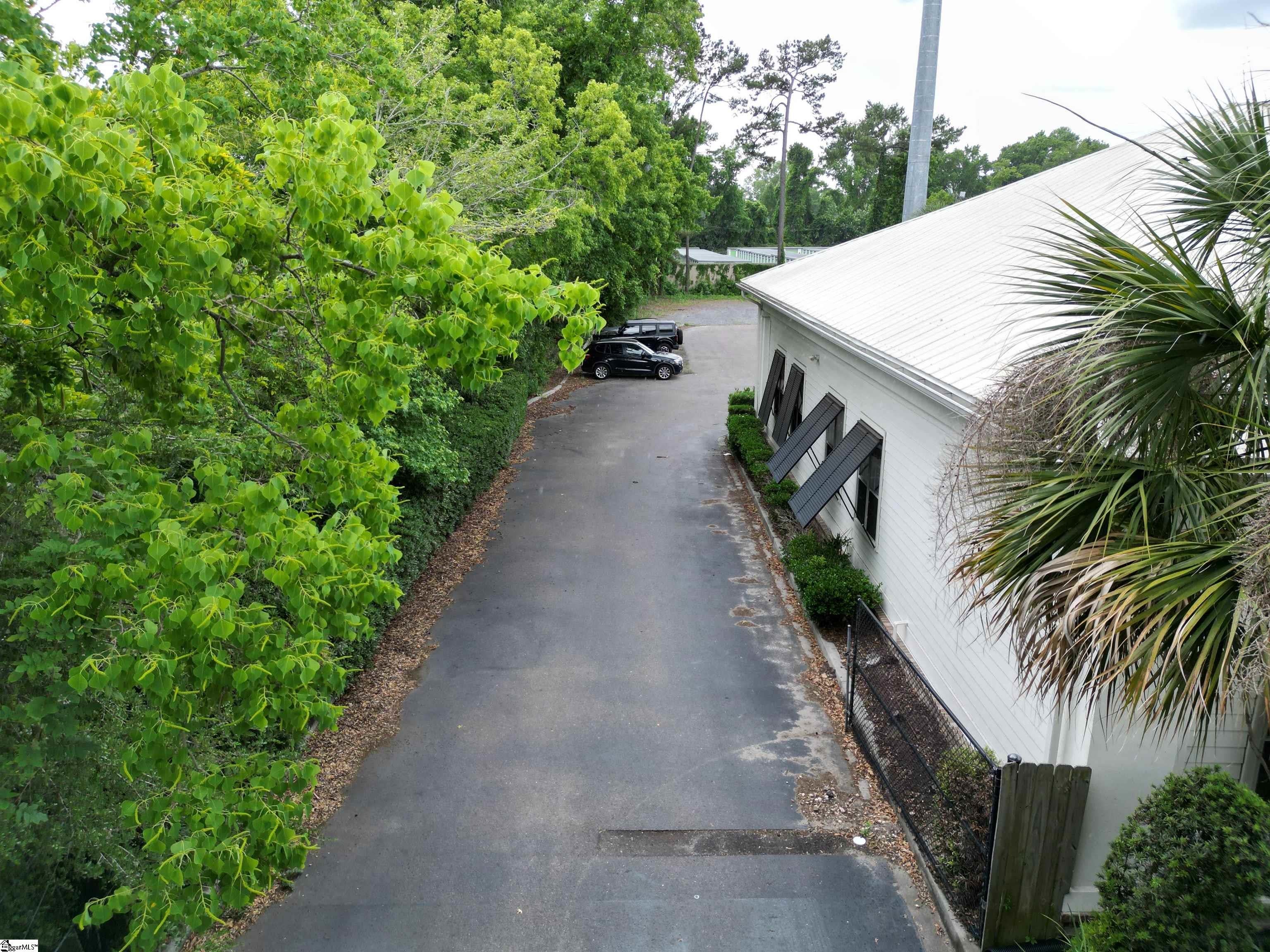 1525 Ashley River Road