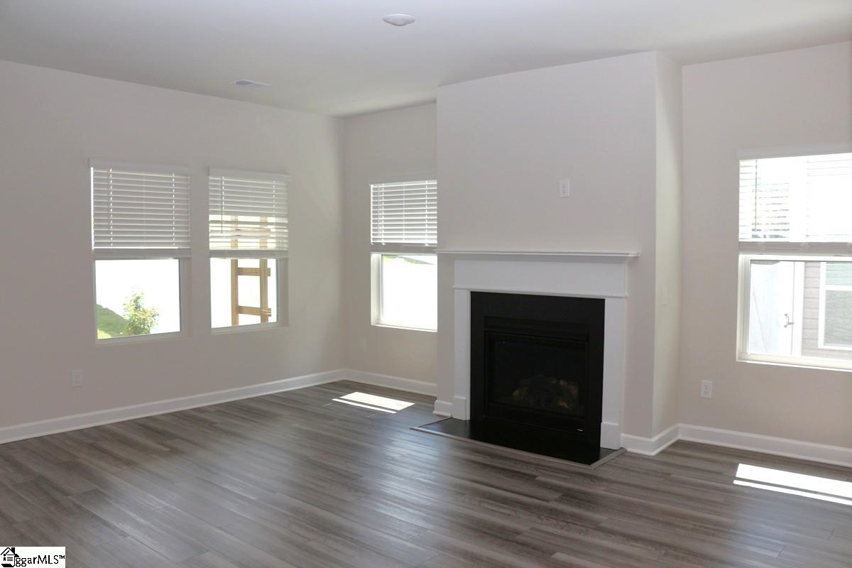 Fountain Inn, South Carolina 29644, United States, 3 Bedrooms Bedrooms, ,2 BathroomsBathrooms,Residential,Active,214111