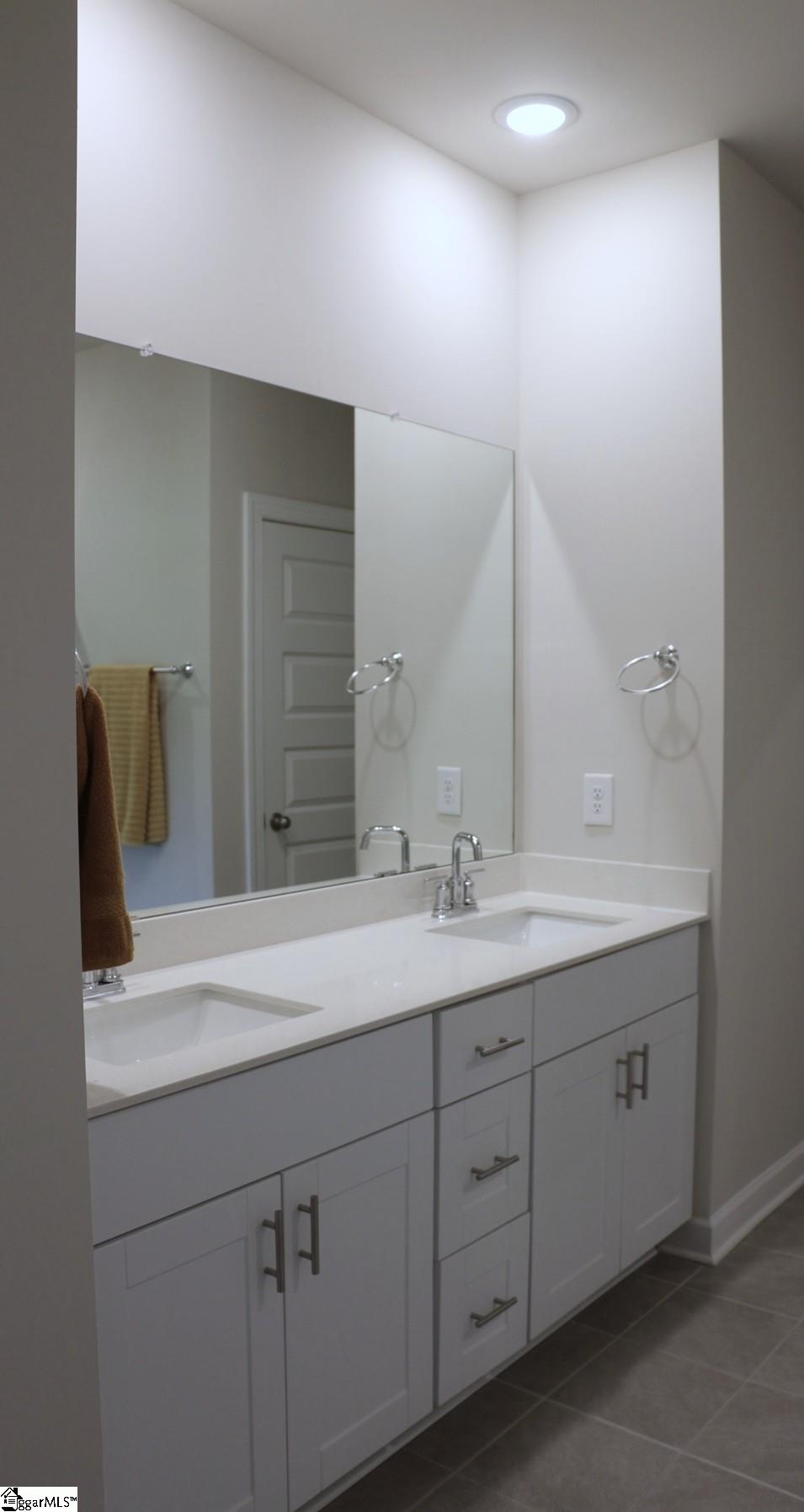 Fountain Inn, South Carolina 29644, United States, 3 Bedrooms Bedrooms, ,2 BathroomsBathrooms,Residential,Active,214111