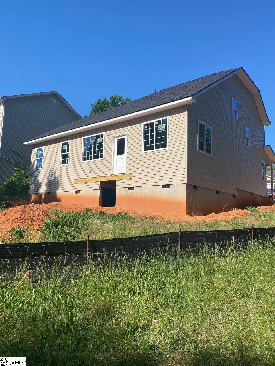 405 Landstone Terrace