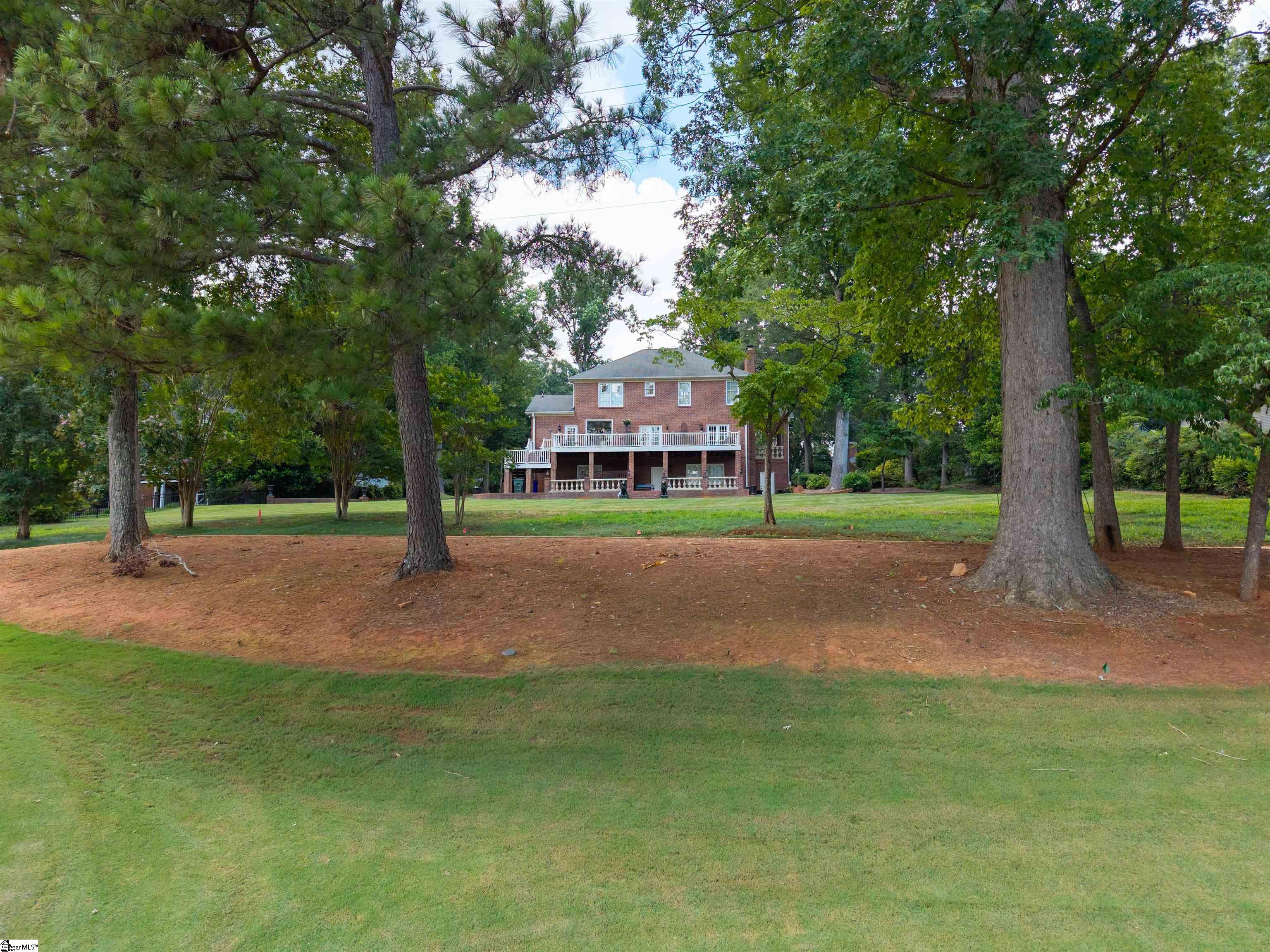61 Forest Lane