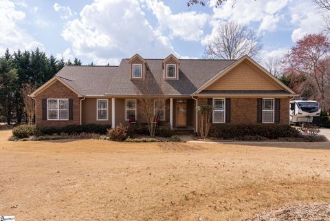 Photo of 115 Forest Cove Lane, Greer, SC 29651 (MLS # 1584203)