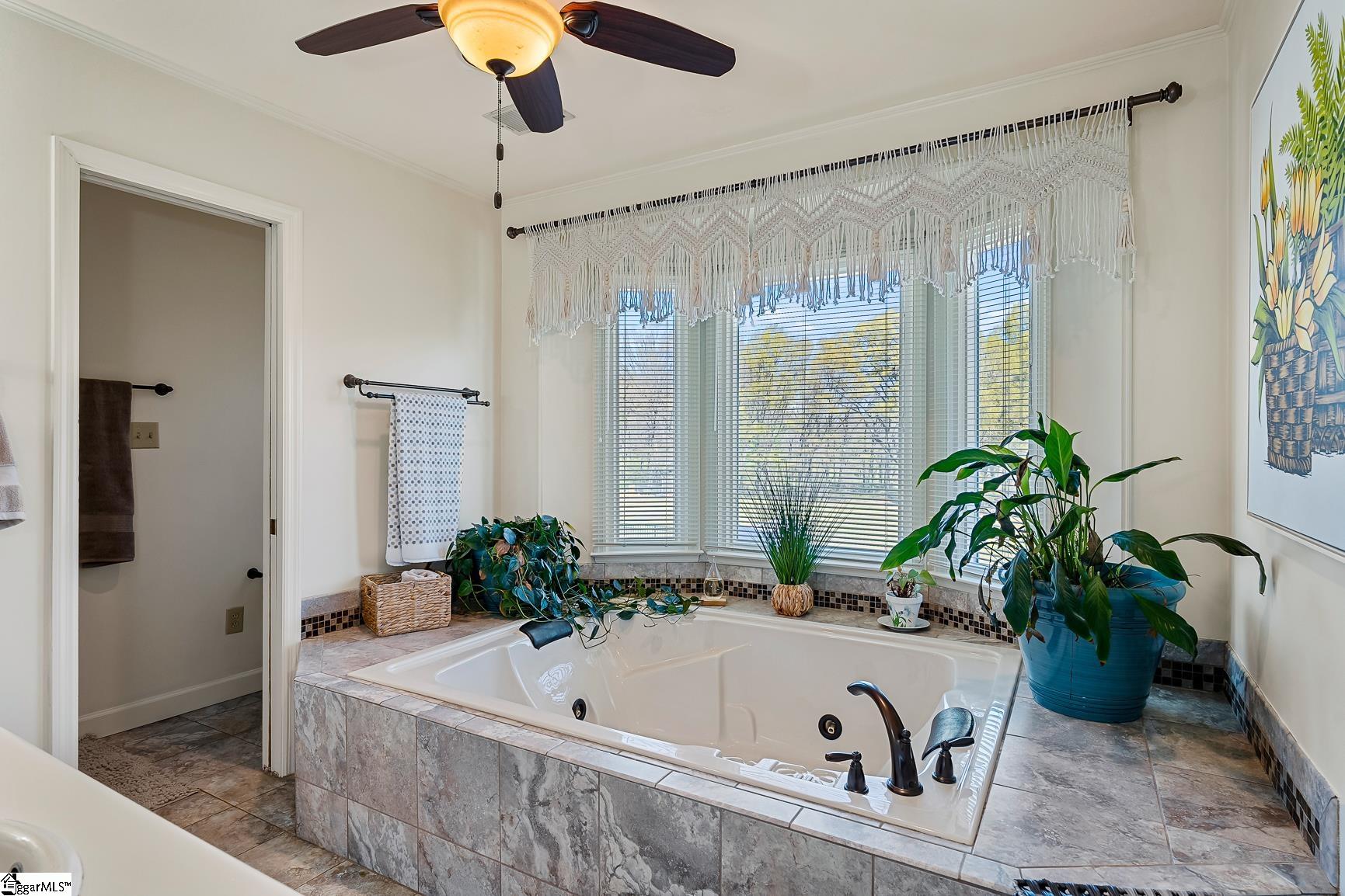 Anderson, South Carolina 29626, United States, 4 Bedrooms Bedrooms, ,4 BathroomsBathrooms,Residential,Pending,102748