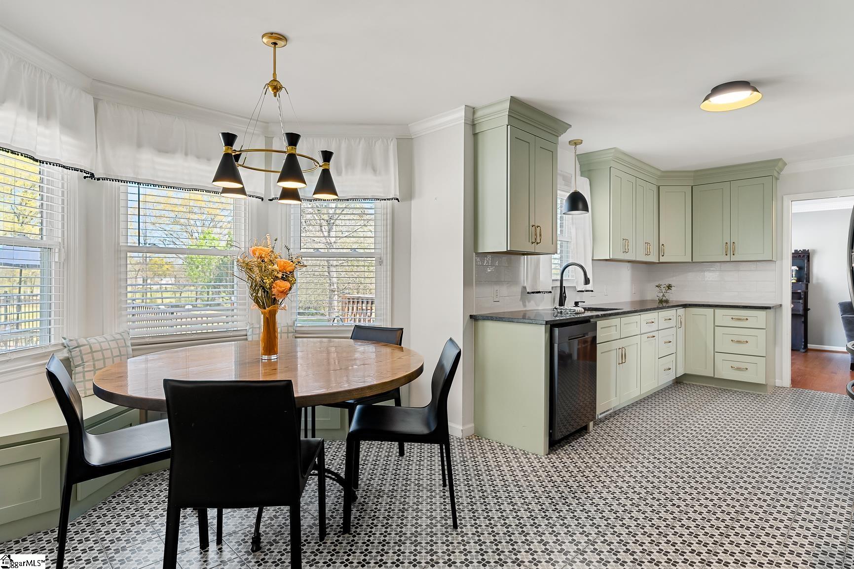 Anderson, South Carolina 29626, United States, 4 Bedrooms Bedrooms, ,4 BathroomsBathrooms,Residential,Pending,102748