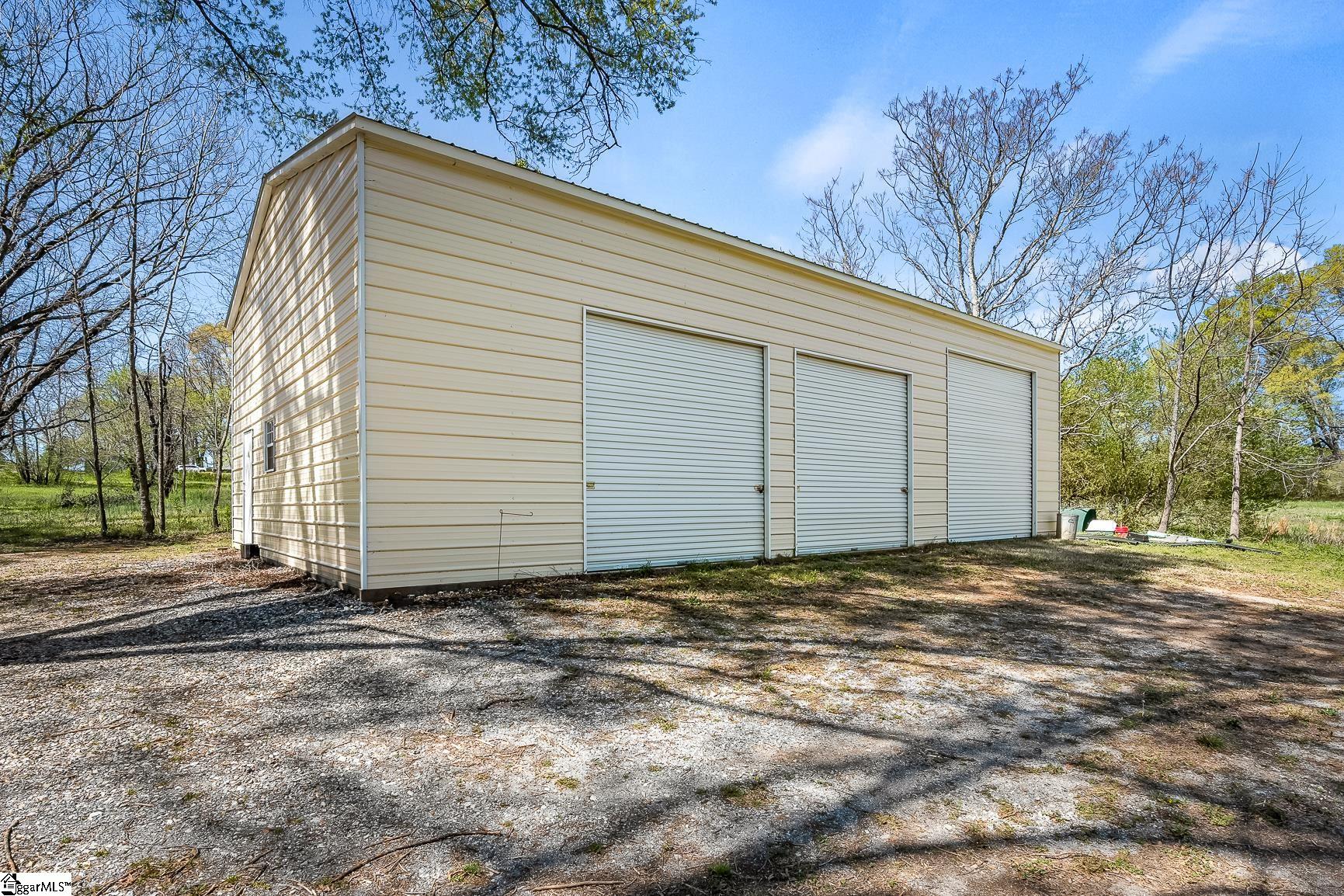 Anderson, South Carolina 29626, United States, 4 Bedrooms Bedrooms, ,4 BathroomsBathrooms,Residential,Pending,102748