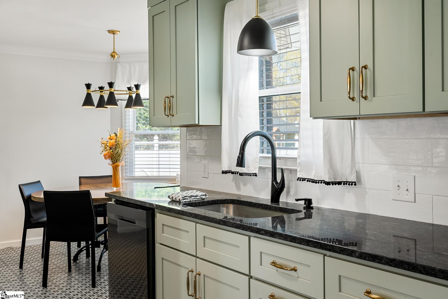 Anderson, South Carolina 29626, United States, 4 Bedrooms Bedrooms, ,4 BathroomsBathrooms,Residential,Pending,102748