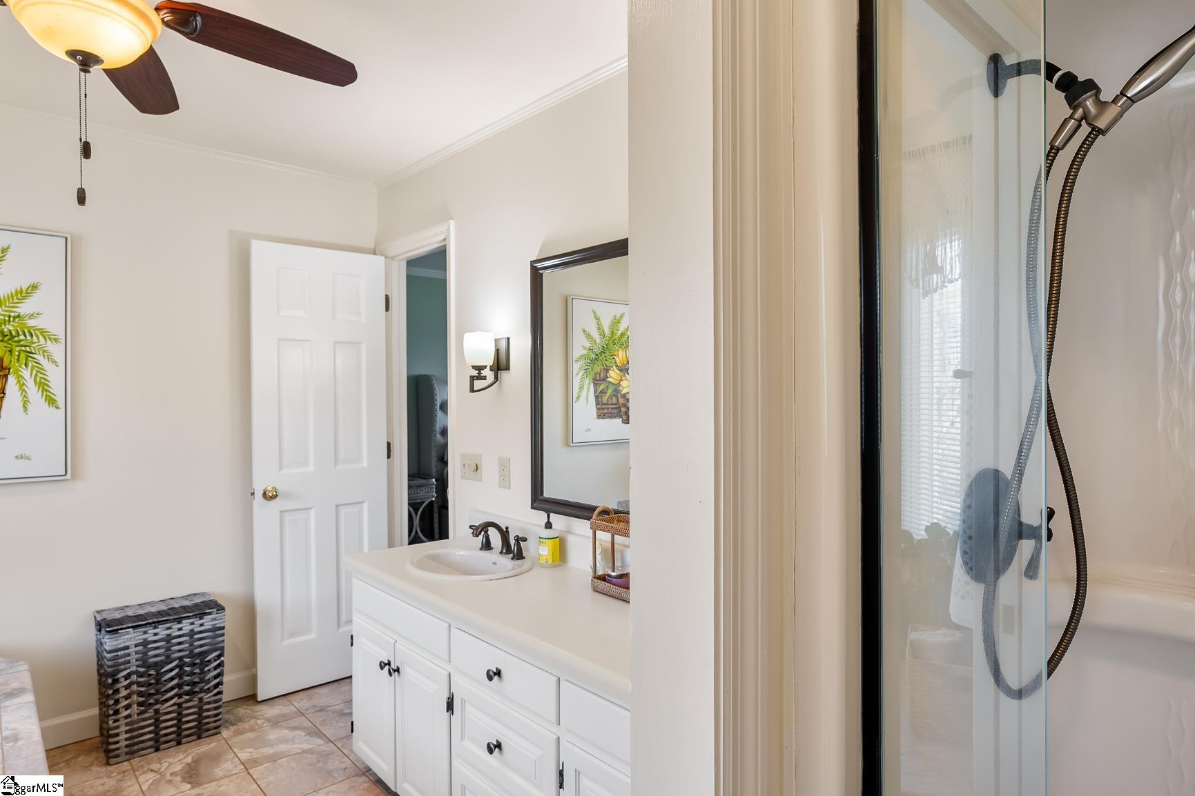 Anderson, South Carolina 29626, United States, 4 Bedrooms Bedrooms, ,4 BathroomsBathrooms,Residential,Pending,102748