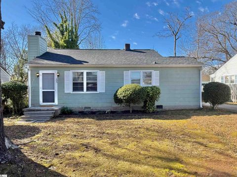 Photo of 105 Tyler Court, Spartanburg, SC 29301 (MLS # 1577833)