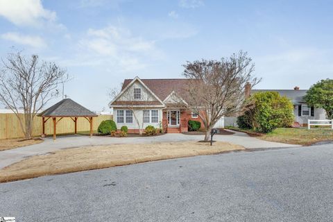 Photo of 21 Fore Avenue, Greenville, SC 29607 (MLS # 1574234)