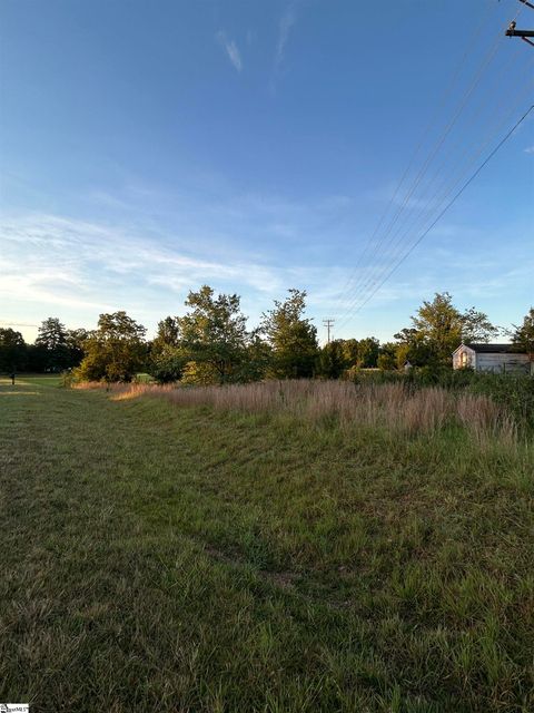 7631 Highway 11 Campobello SC 29322