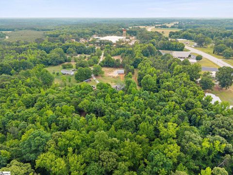 Photo of 109 Wilton E. Hall Road, Starr, SC 29684 (MLS # 1591583)