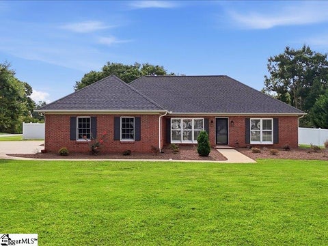 Photo of 233 Summerfield Road, Moore, SC 29369 (MLS # 1601661)