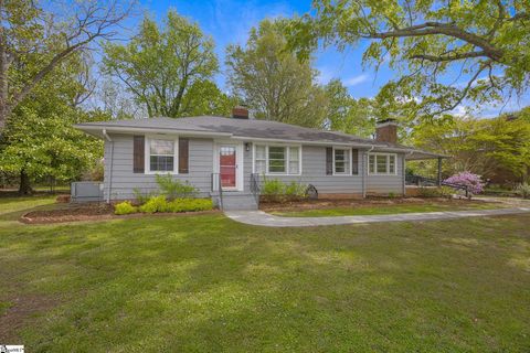 Photo of 109 Hale Drive, Taylors, SC 29687 (MLS # 1587636)