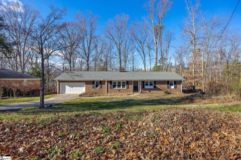 208 Bridgewood Avenue Taylors SC 29687